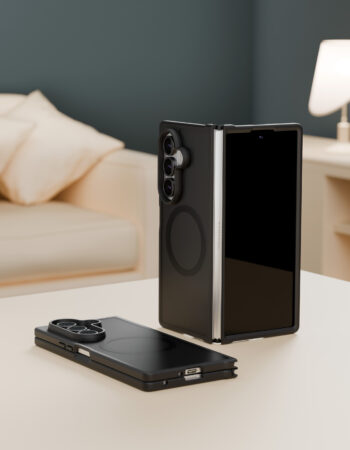 Чехол защитный VLP Moon Case с MagSafe для Samsung Z Fold 7, черный