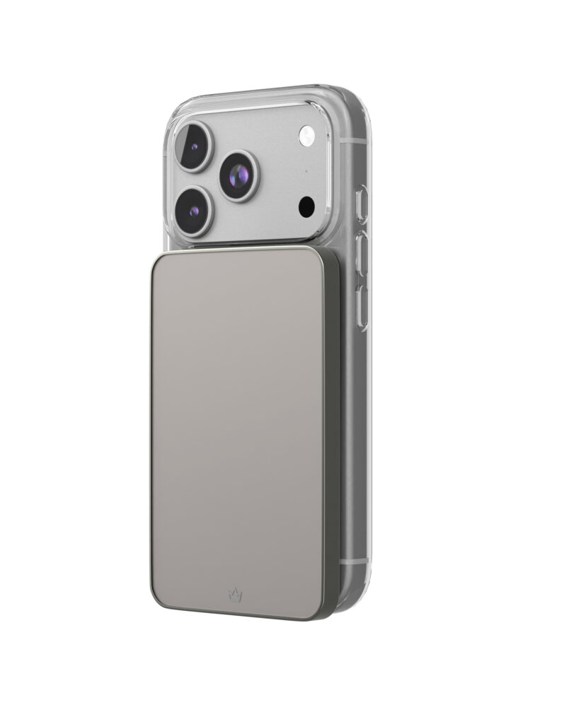Case VLP Puro Case with MagSafe for iPhone 17 Pro, transparent