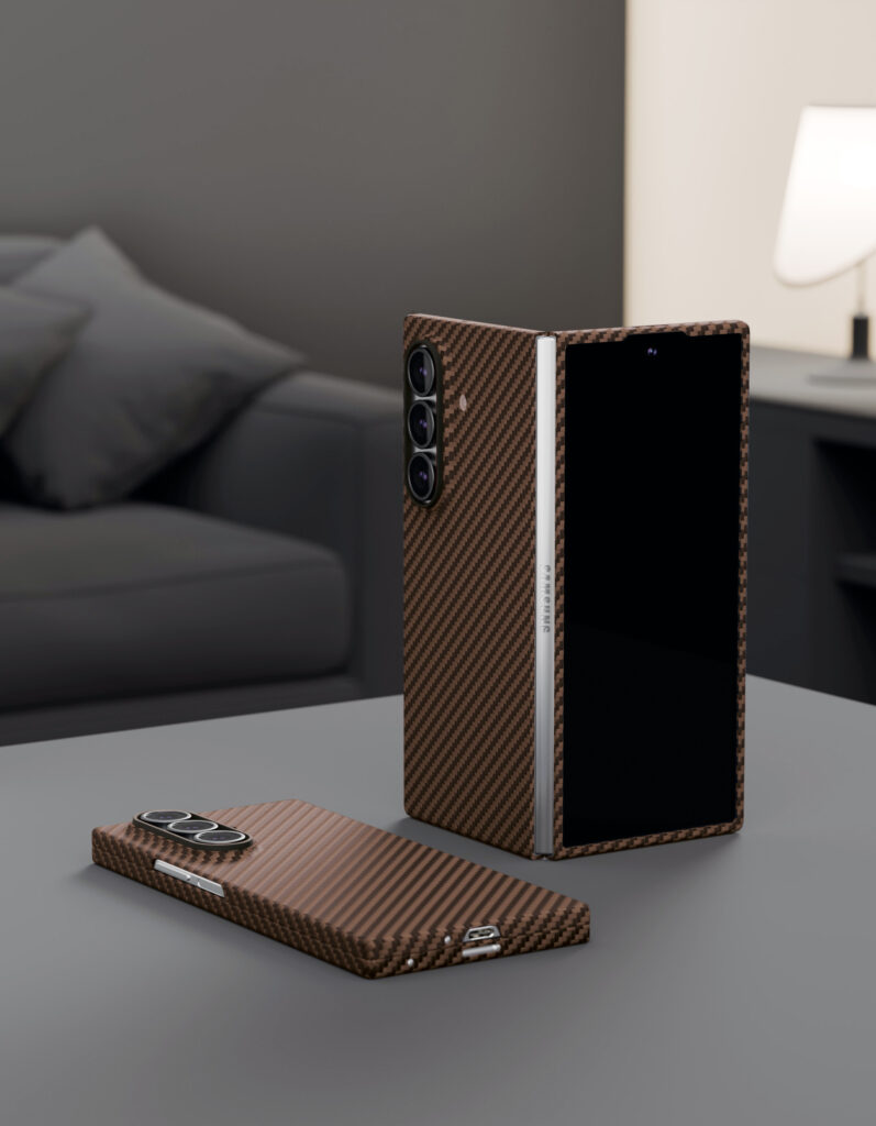 Case VLP Kevlar Case with MagSafe for Samsung Z Fold 7, brown