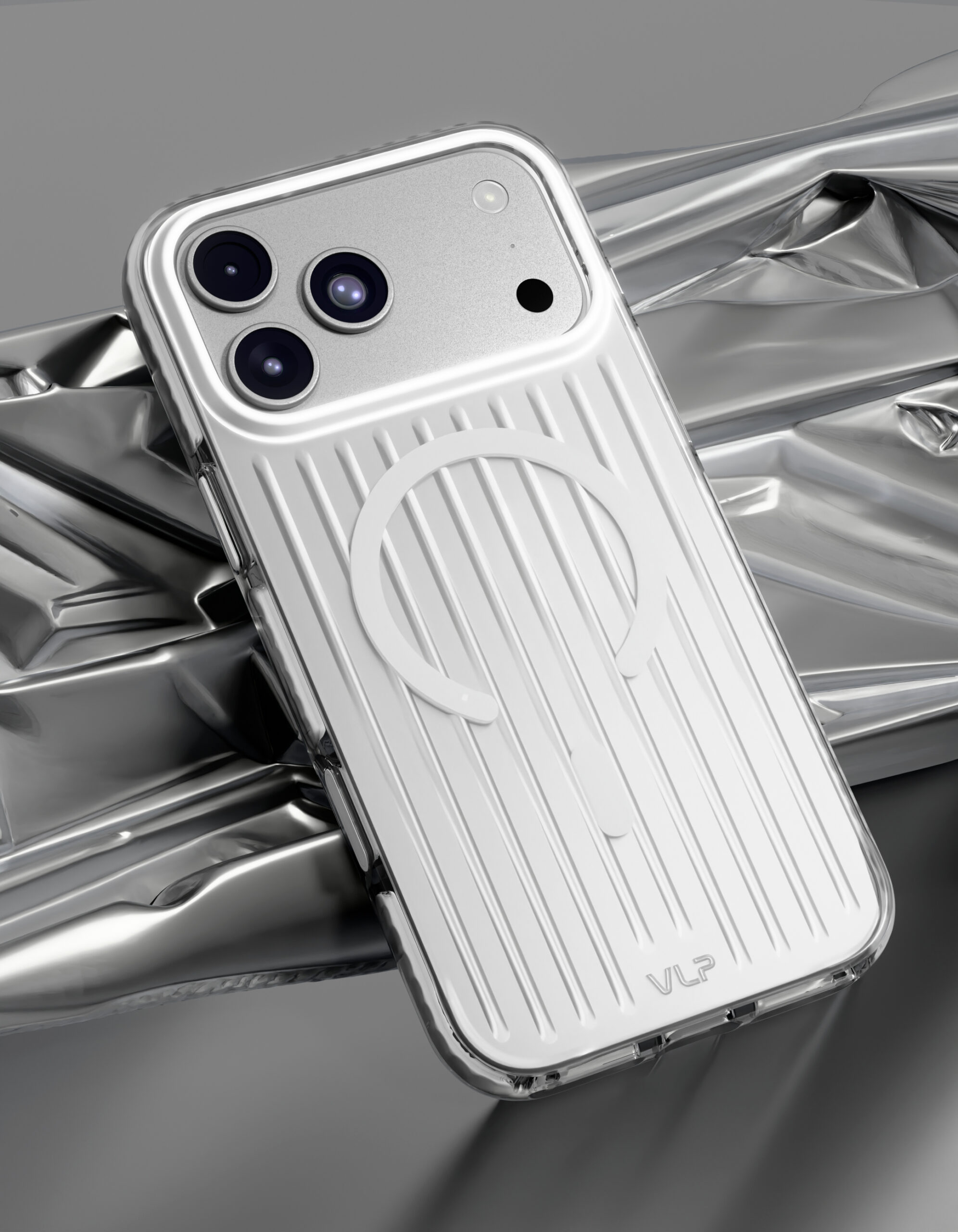 Чехол защитный VLP Pulse Case с MagSafe для iPhone 18 Pro Max, серебристый